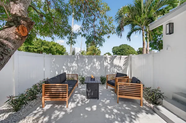 $2,075 | 515 Northwest 1st Street, Unit 1, Delray Beach, FL 33444