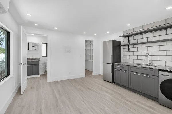 $2,075 | 515 Northwest 1st Street, Unit 1, Delray Beach, FL 33444