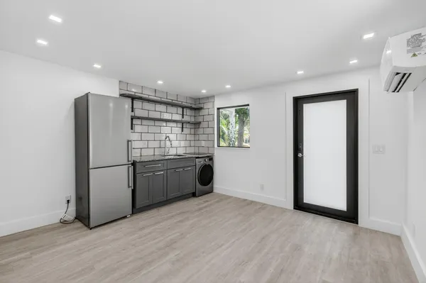 $2,075 | 515 Northwest 1st Street, Unit 1, Delray Beach, FL 33444