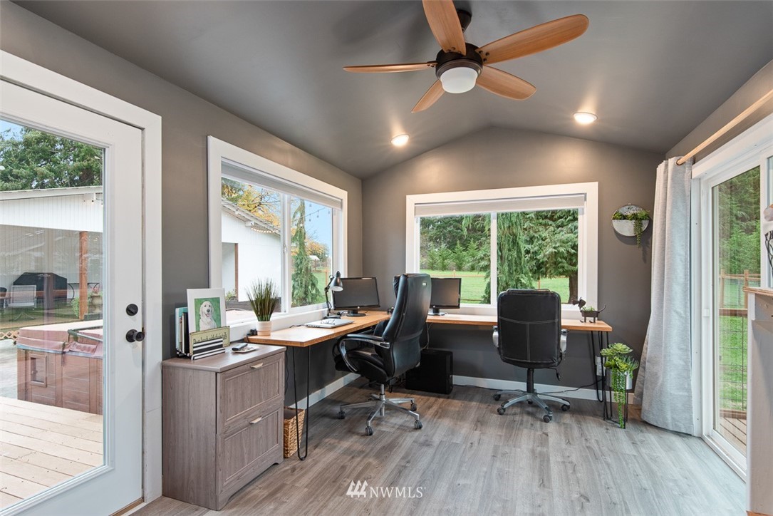 11103 Happy Valley Road Anacortes, WA 98221 - Photo 19 of 40 Gallery Image 19