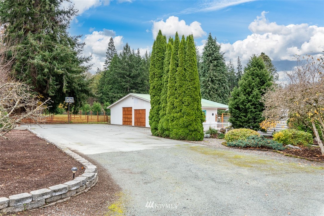 11103 Happy Valley Road Anacortes, WA 98221 - Photo 33 of 40 Gallery Image 33