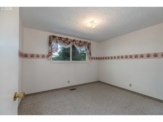 $575,000 | 51475 Mountain View Road, Scappoose, OR 97056