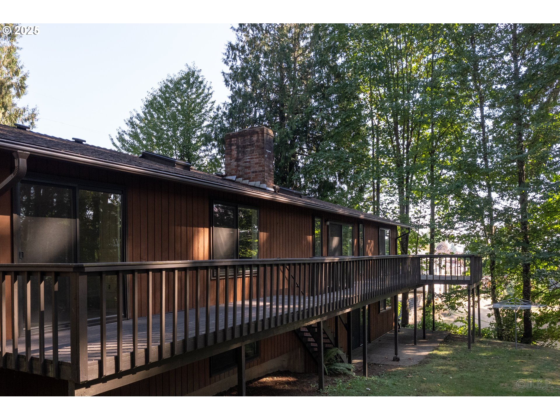51475 Mountain View Road Scappoose, OR 97056 - Photo 25 of 38 Deck