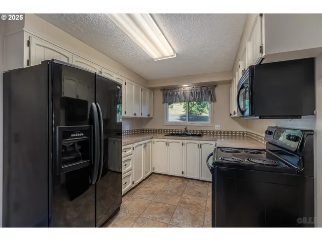 $575,000 | 51475 Mountain View Road, Scappoose, OR 97056