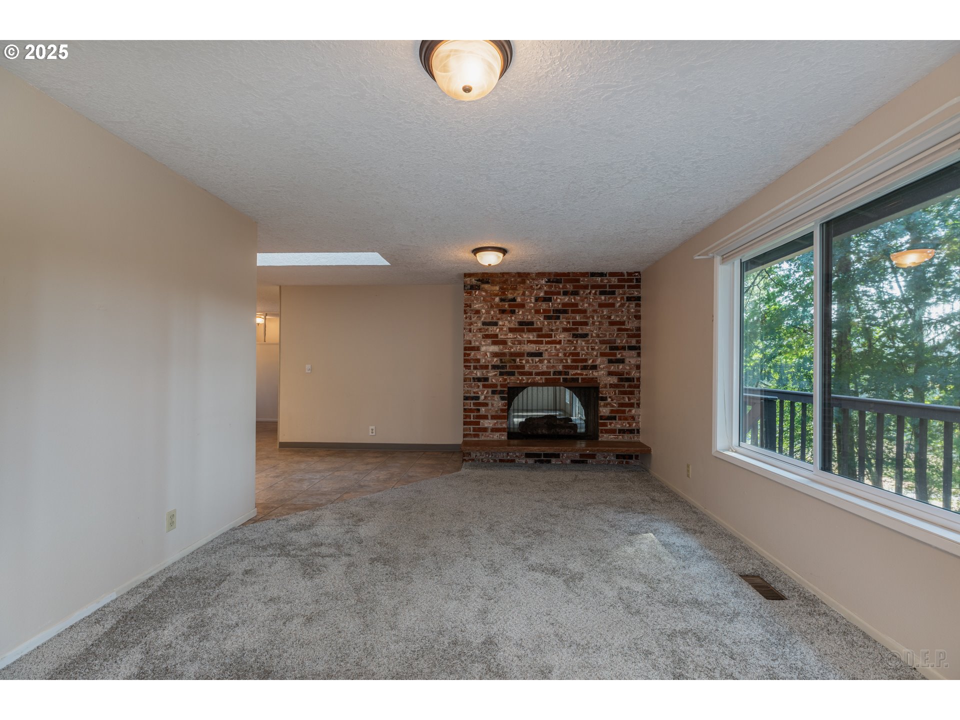 51475 Mountain View Road Scappoose, OR 97056 - Photo 8 of 38 Family Room