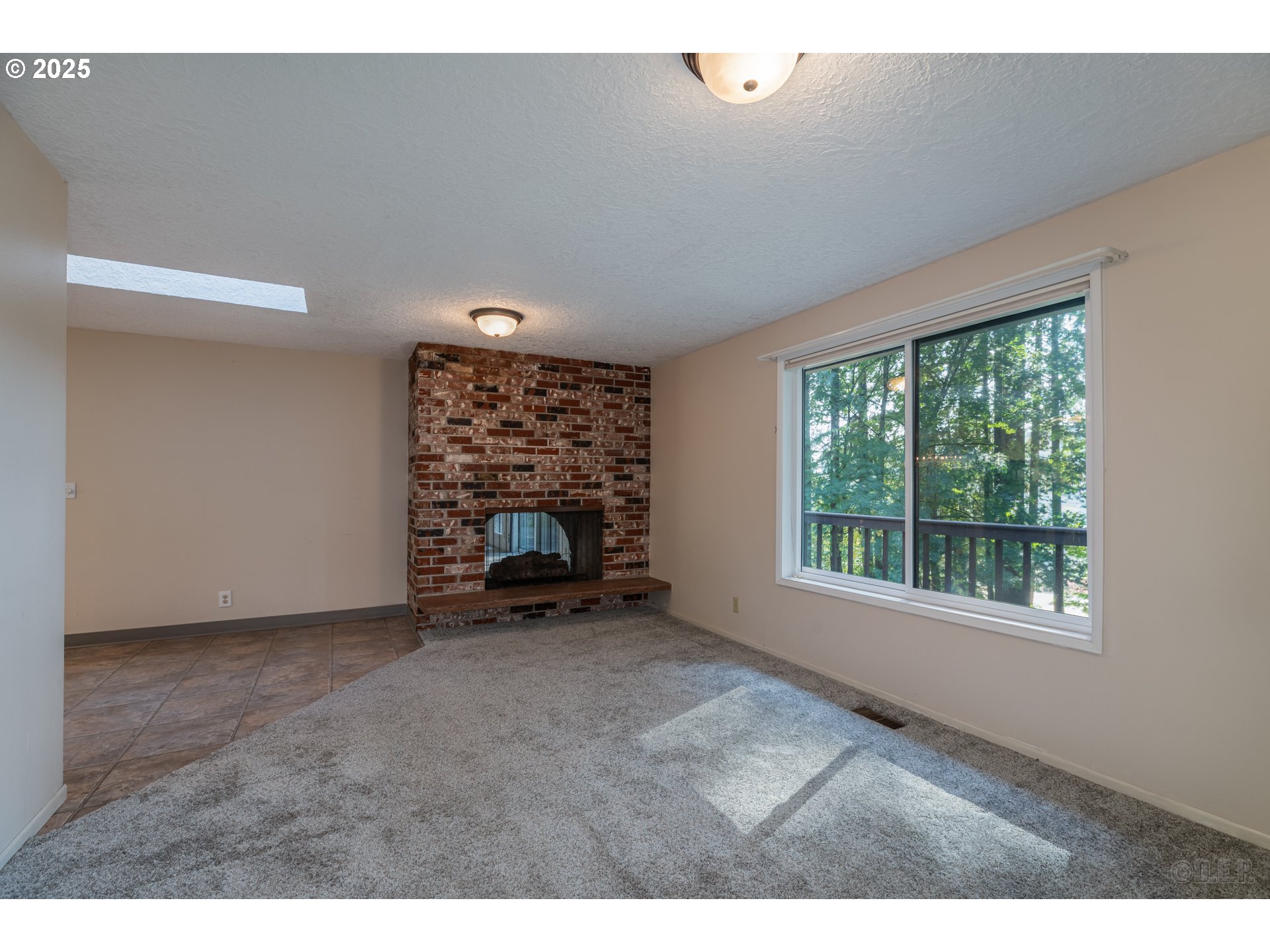 51475 Mountain View Road Scappoose, OR 97056 - Photo 9 of 38 Family Room