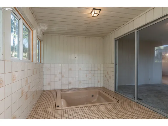 $575,000 | 51475 Mountain View Road, Scappoose, OR 97056