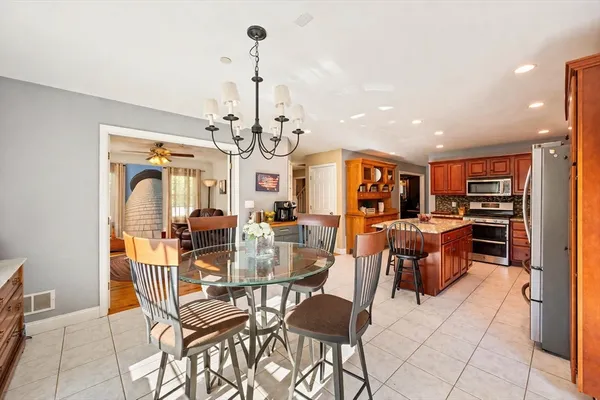 $899,900 | 6 Horton Drive, Norton, MA 02766