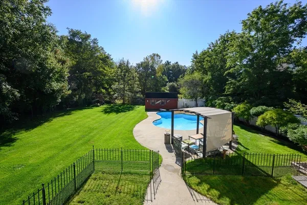 $899,900 | 6 Horton Drive, Norton, MA 02766
