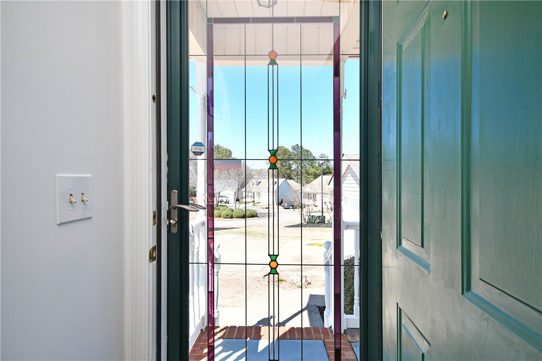 103 Baldwin Place Easley, SC 29642 - Photo 12 of 42 Enter through a charming door featuring elegant decorative glass.