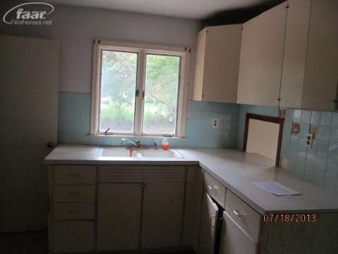 3473 South Irish Road Davison, MI 48423 - Photo 11 of 15 20368521-10.JPG