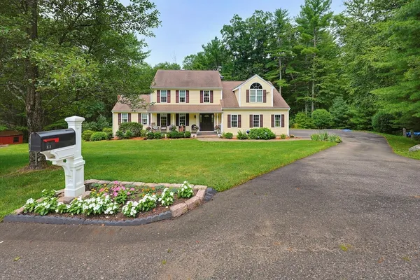 $700,000 | 85 Connor Pass, Uxbridge, MA 01569