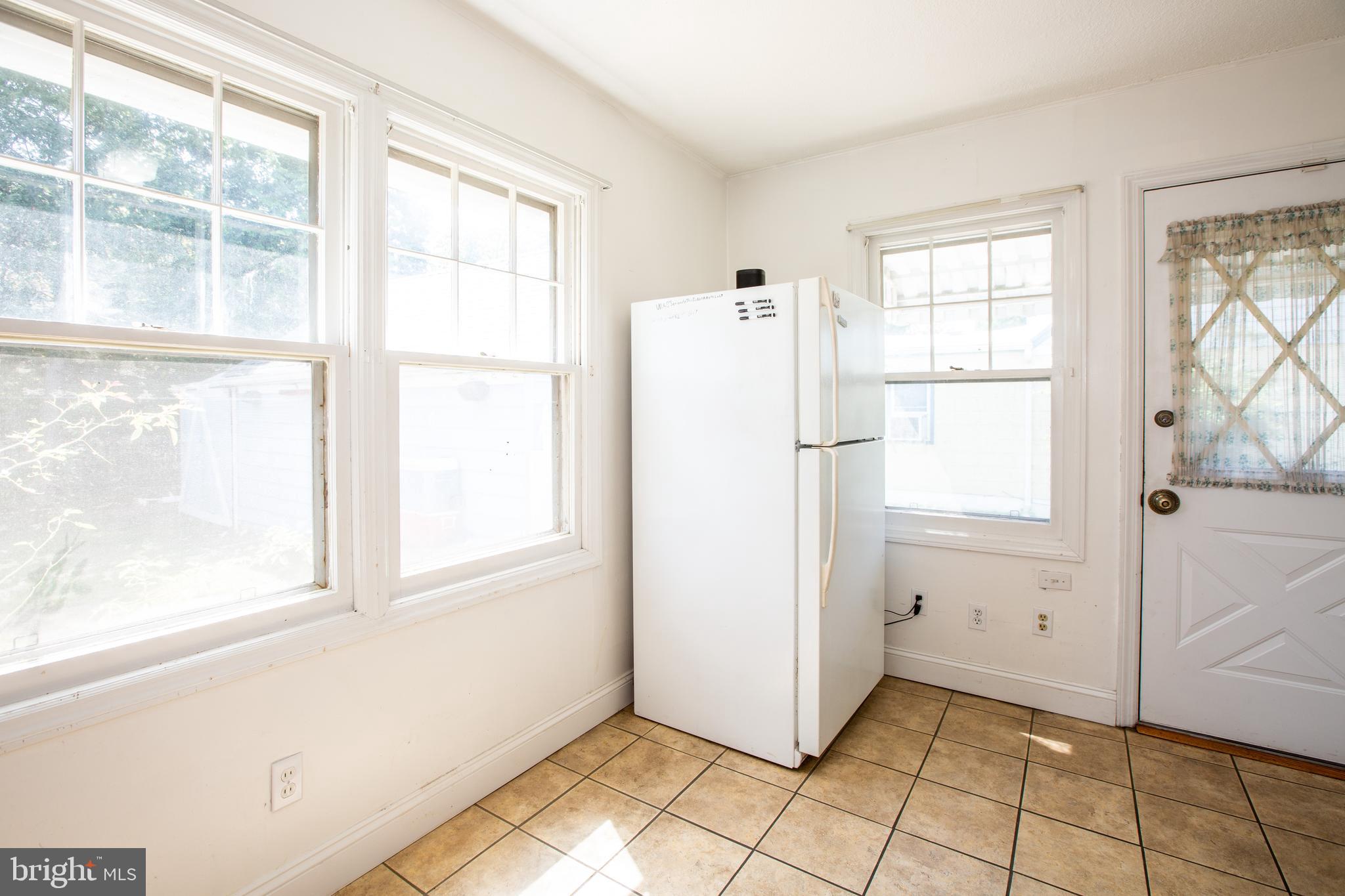 37 Collins Road Hamilton, NJ 08619 - Photo 14 of 24
