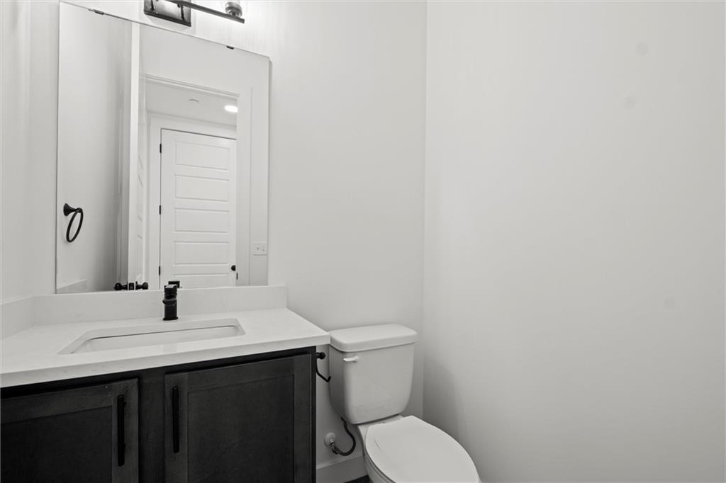 444 Southwest Brummel Road Lee's Summit, MO 64081 - Photo 16 of 47