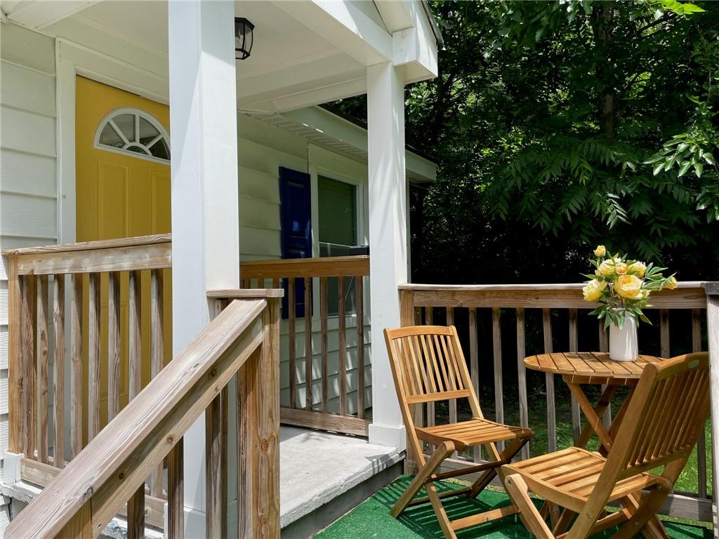 116 Holly Road Northwest Atlanta, GA 30314 - Photo 3 of 18