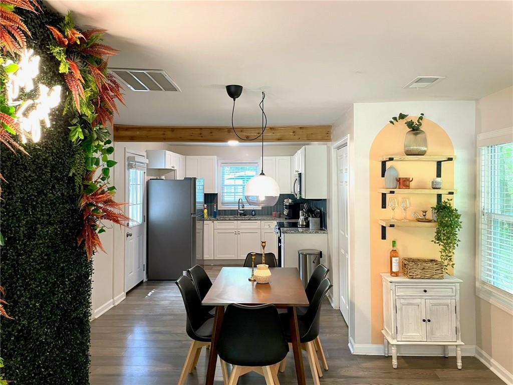 116 Holly Road Northwest Atlanta, GA 30314 - Photo 7 of 18