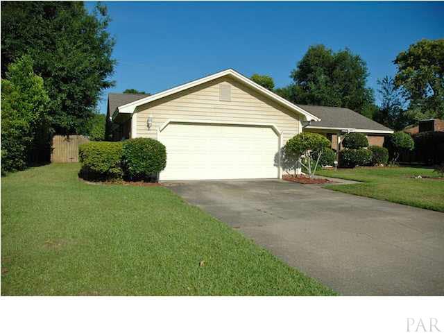5970 Limestone Road Pensacola, FL 32504 - Photo 6 of 25 21x23 Garage