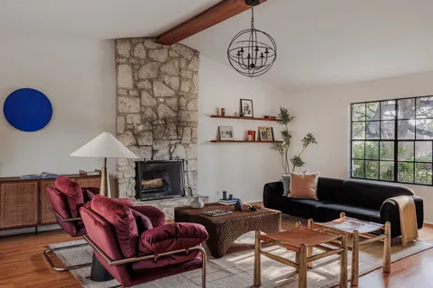 $499,900 | 7806 Beauregard Circle, Austin, TX 78745