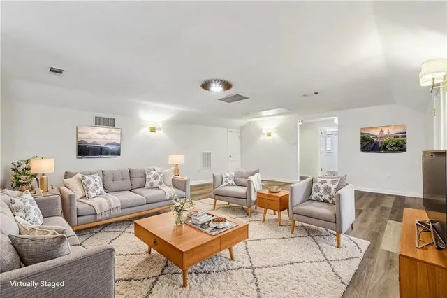 $600,000 | 9504 Robin Lane, River Ridge, LA 70123