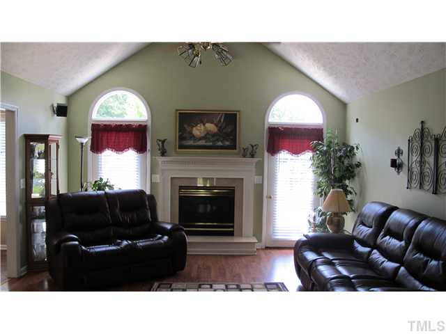 88 Hilliard Road Fuquay-Varina, NC 27526 - Photo 6 of 12