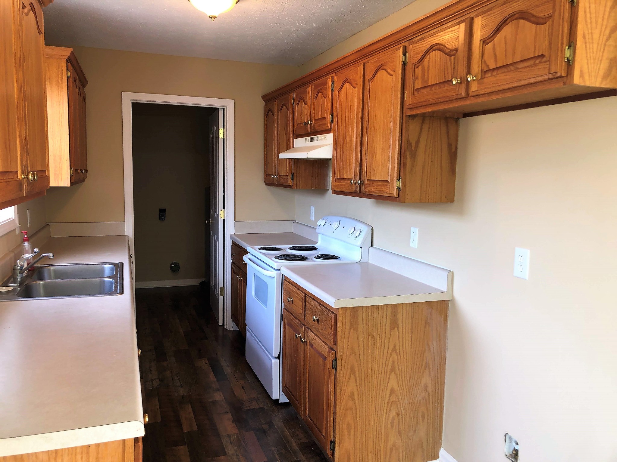 309 Running Meadows Road Portland, TN 37148 - Photo 10 of 33
