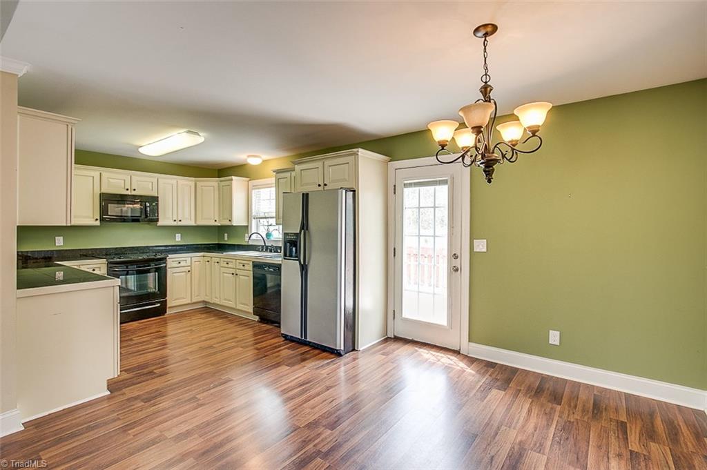 112 Logan Riley Road Thomasville, NC 27360 - Photo 9 of 26 Gallery Image 9