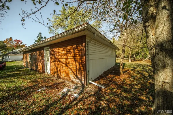 $899,000 | 7 Cloyes Avenue, Lancaster, NY 14043
