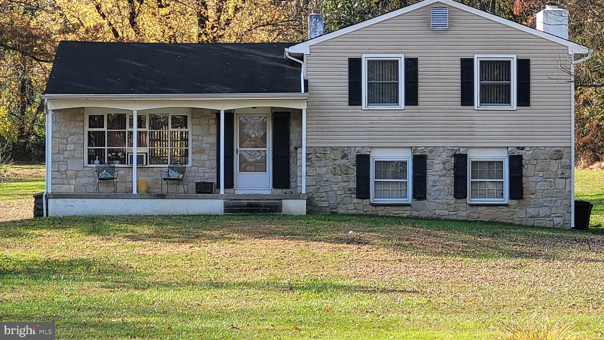 12 Long Lane Glen Mills, PA 19342 - Photo 1 of 22