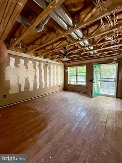 $150,000 | 807 North 13th Street, Philadelphia, PA 19123