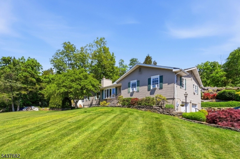 278 Decker Pond Road Andover, NJ 07821 - Photo 6 of 35