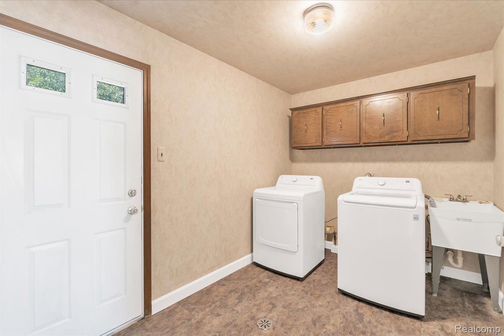 35969 Congress Road Farmington, MI 48335 - Photo 25 of 57 Gallery Image 25