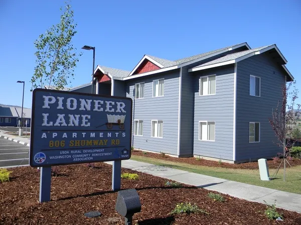 $1,007 | 806 Shumway Road, Unit 50, Omak, WA 98841