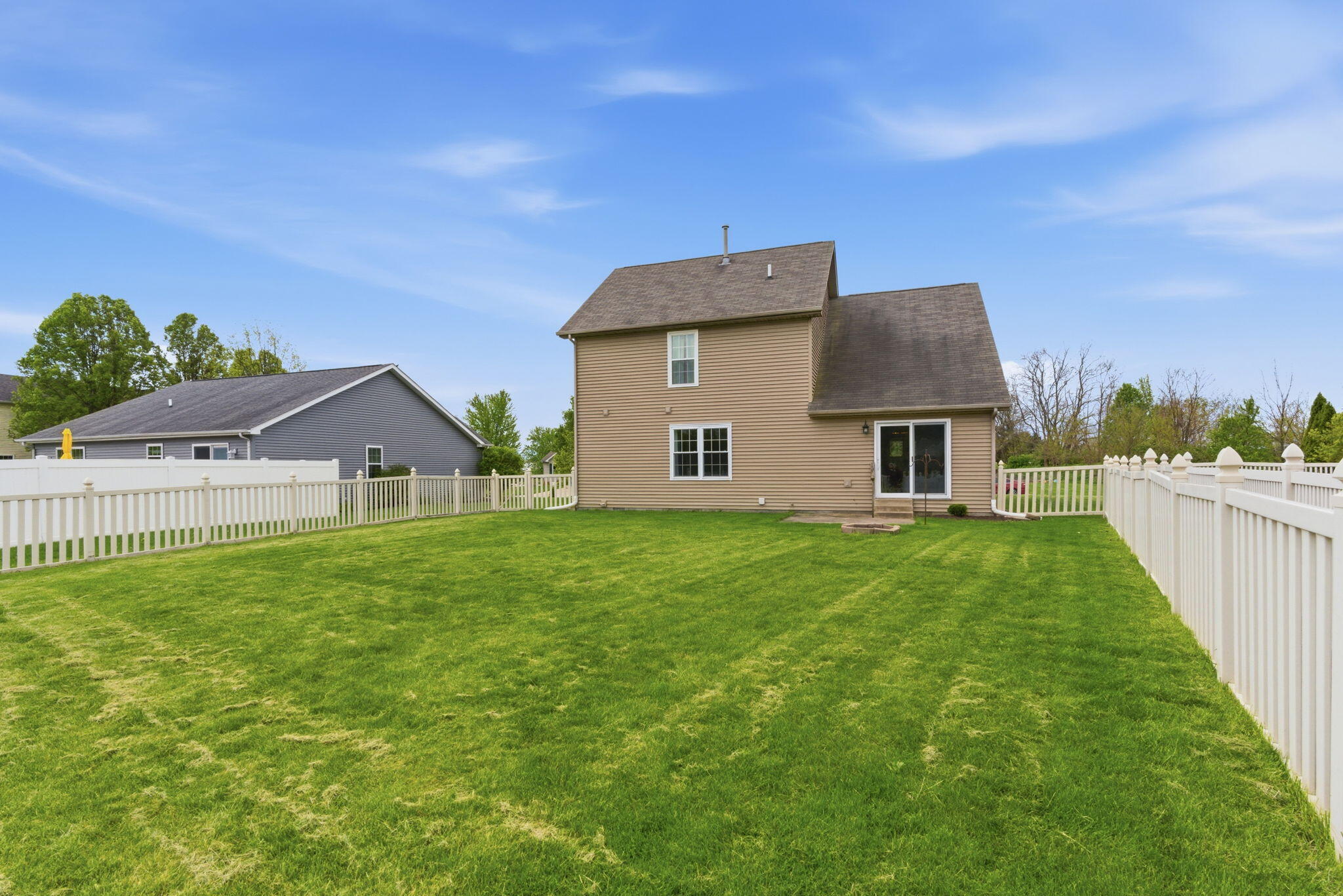1406 Pine Creek Road Valparaiso, IN 46383 - Photo 26 of 30 2048x1367