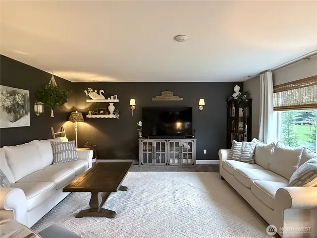 $739,000 | 10705 36th Street East, Edgewood, WA 98372