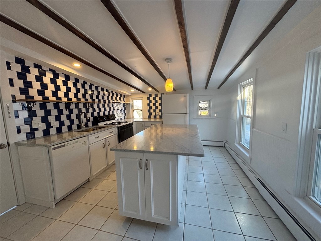 712 Hope Street, Unit 2 Bristol, RI 02809 - Photo 6 of 18