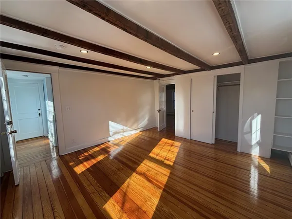 $2,900 | 712 Hope Street, Unit 2, Bristol, RI 02809