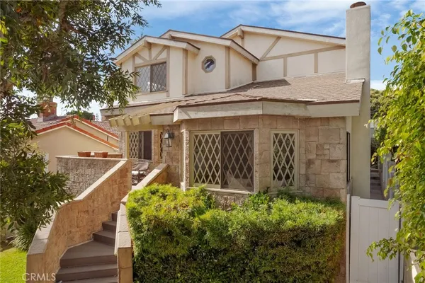 $3,585,000 | 563 36th Street, Manhattan Beach, CA 90266