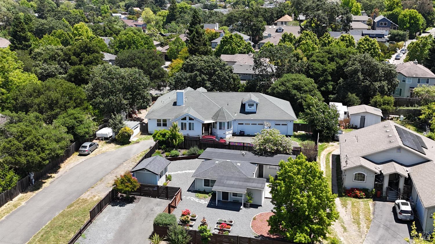 1648 Ronne Drive Santa Rosa, CA 95404 - Photo 2 of 34