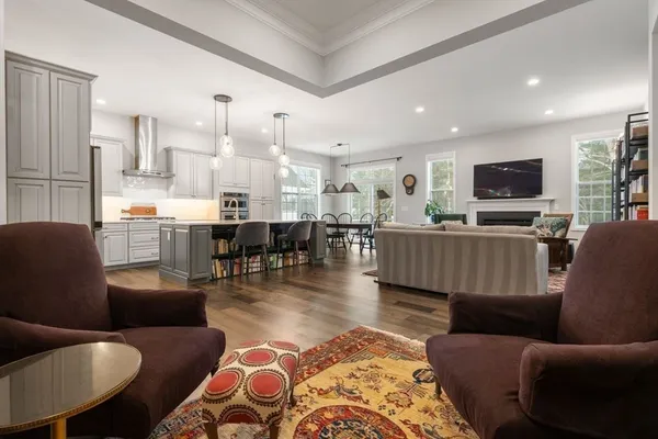 $1,150,000 | 124 Glen Ellen Boulevard, Unit 124, Millis, MA 02054