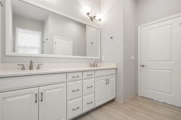 $1,150,000 | 124 Glen Ellen Boulevard, Unit 124, Millis, MA 02054