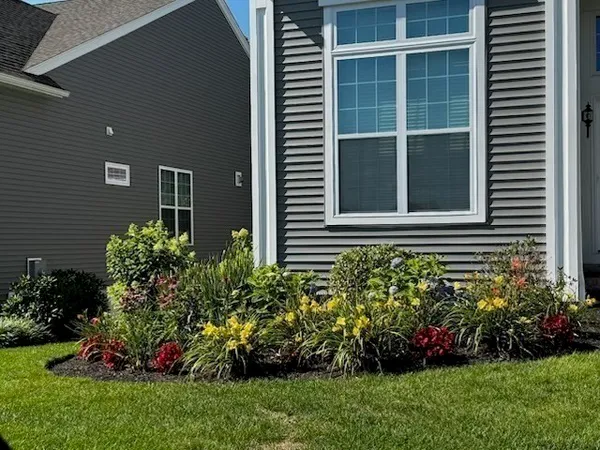 $1,150,000 | 124 Glen Ellen Boulevard, Unit 124, Millis, MA 02054