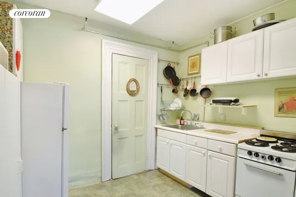 $3,700 | 120 Montague Street, Unit 10D | Brooklyn Heights