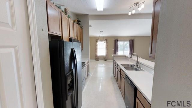 5 Riviera Estates Court Palm Coast, FL 32164 - Photo 8 of 28 Gallery Image 8