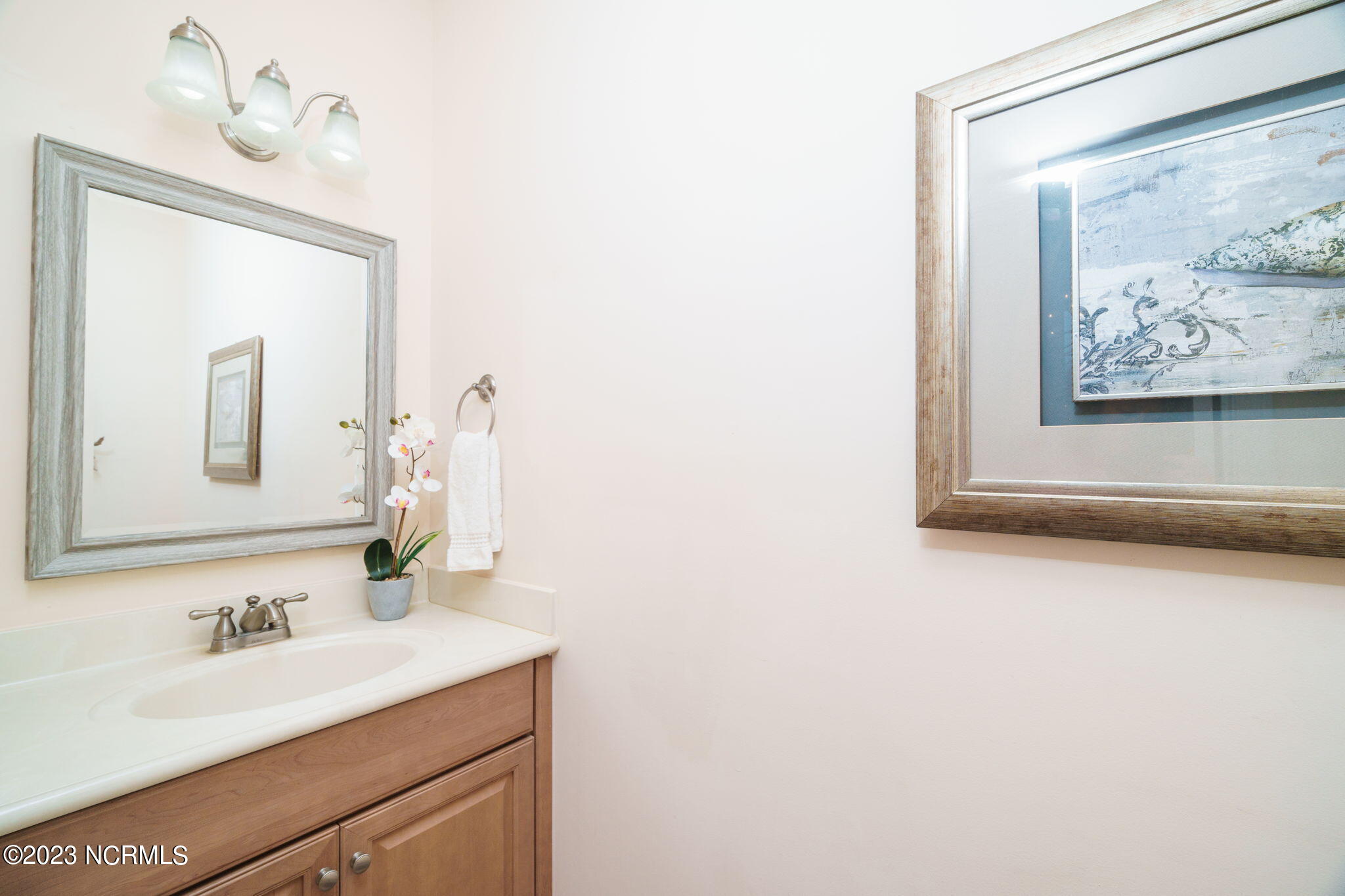 200 Ocean Boulevard Atlantic Beach, NC 28512 - Photo 25 of 75 Half bathroom