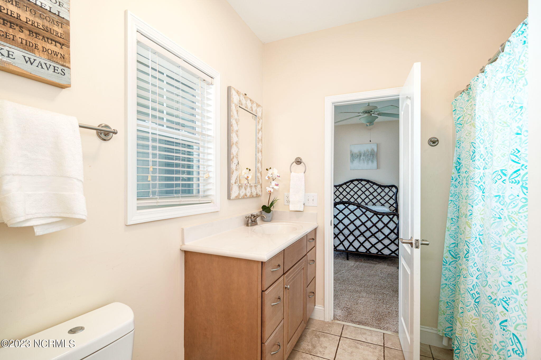 200 Ocean Boulevard Atlantic Beach, NC 28512 - Photo 28 of 75 Jack & jill bathroom