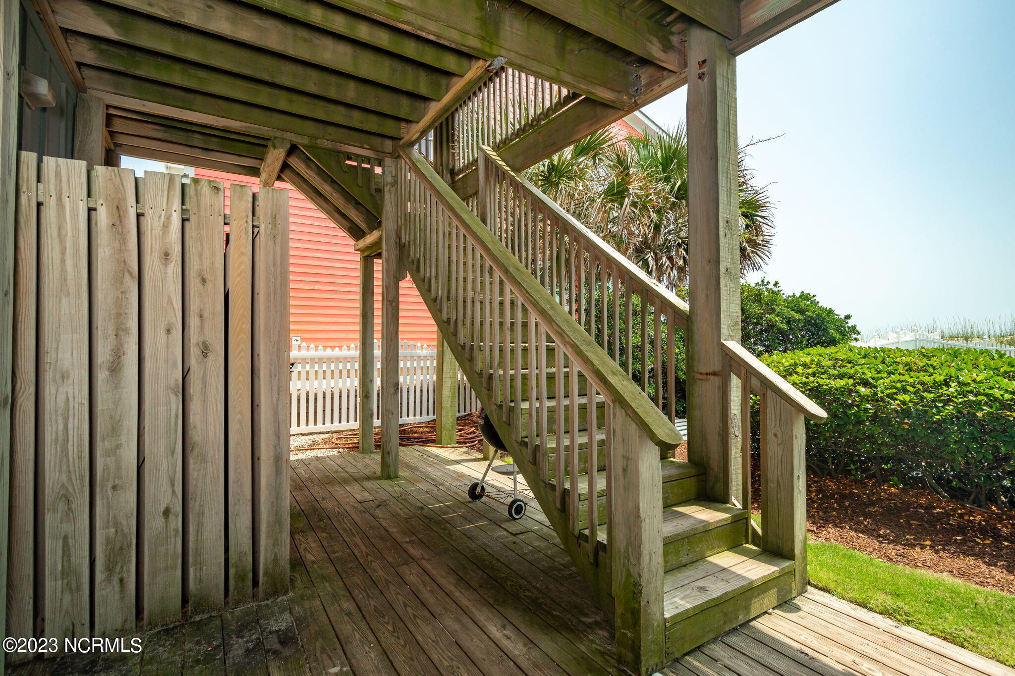 200 Ocean Boulevard Atlantic Beach, NC 28512 - Photo 49 of 75 Outdoor shower