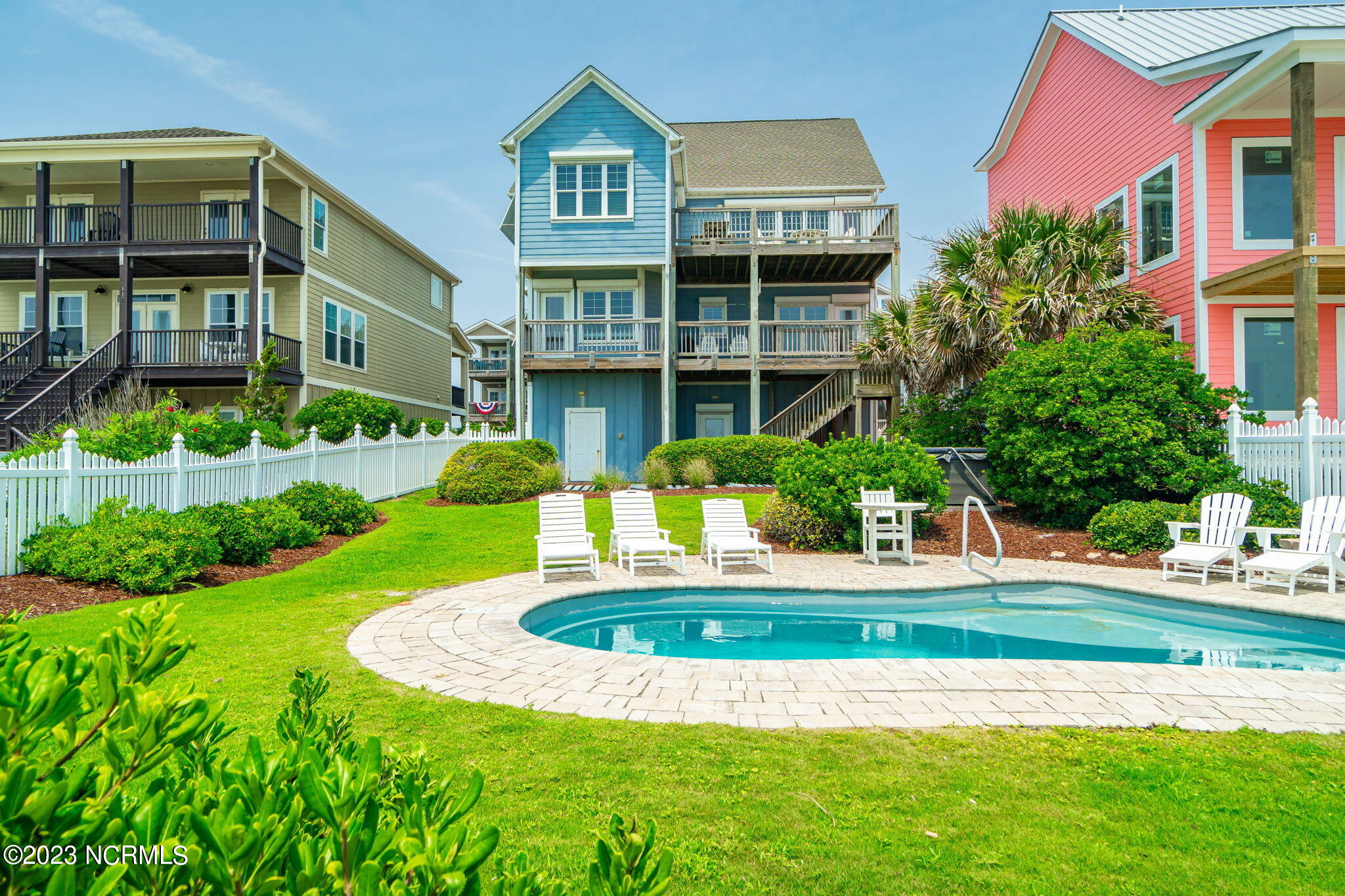 200 Ocean Boulevard Atlantic Beach, NC 28512 - Photo 8 of 75 Back yard, oceanfront pool