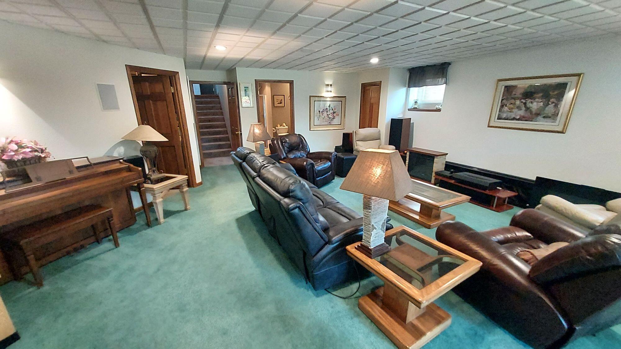 8404 South 68th Street Franklin, WI 53132 - Photo 41 of 48 Rec Rm3