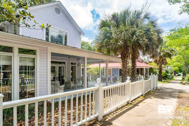 18 Fels Avenue Fairhope, AL 36532 - Photo 2 of 33 Front