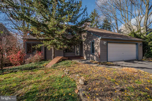 $630,000 | 28 Harris Circle, Newark, DE 19711